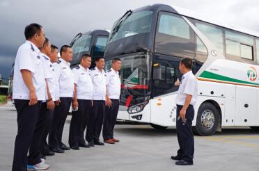 駕駛員出車前，我們的領(lǐng)導(dǎo)做車前注意事項(xiàng)安排
